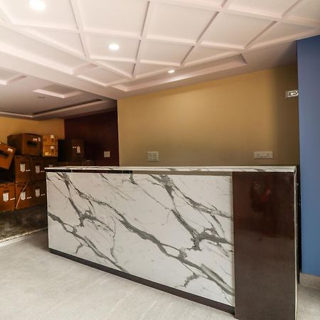 Capital O N R Residency Hotel Yelahanka Buitenkant foto